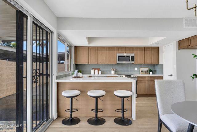 1815 W CITRUS Way, Phoenix, AZ 85015