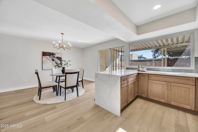 1815 W CITRUS Way, Phoenix, AZ 85015