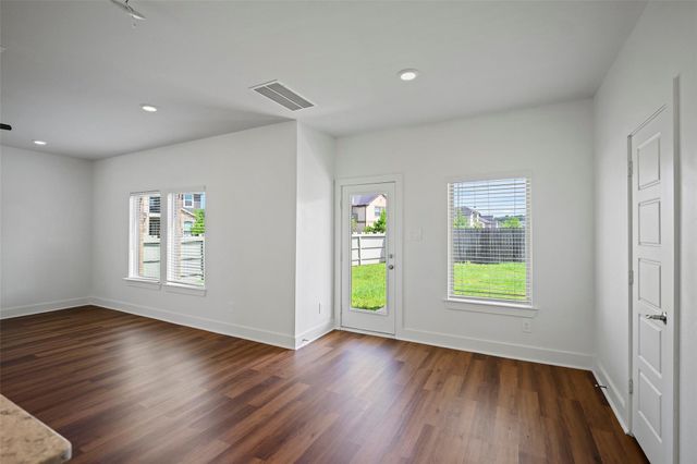 10603 Whitejacket, Conroe, TX 77385