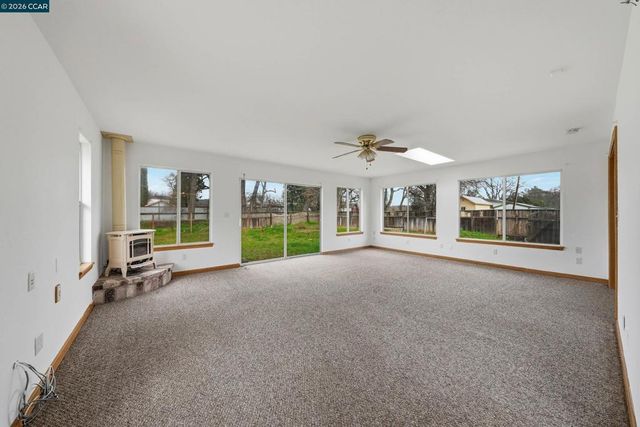 15420 Rumsey Rd, Clearlake, CA 95422