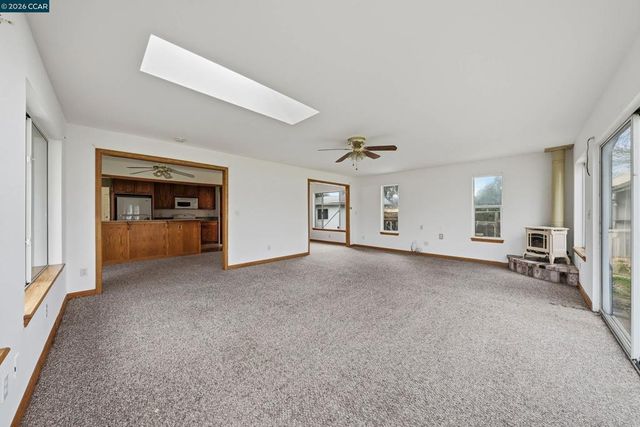 15420 Rumsey Rd, Clearlake, CA 95422