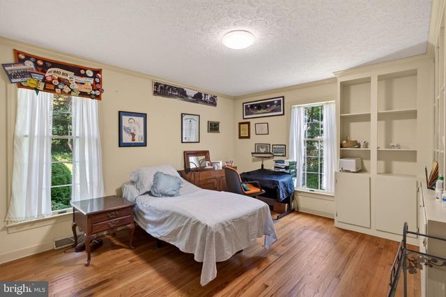 102 FOREST VALLEY RD, Winchester, VA 22602