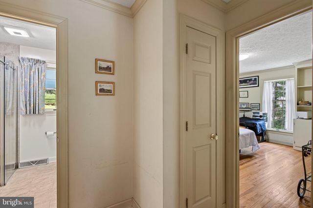 102 FOREST VALLEY RD, Winchester, VA 22602