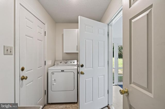 102 FOREST VALLEY RD, Winchester, VA 22602