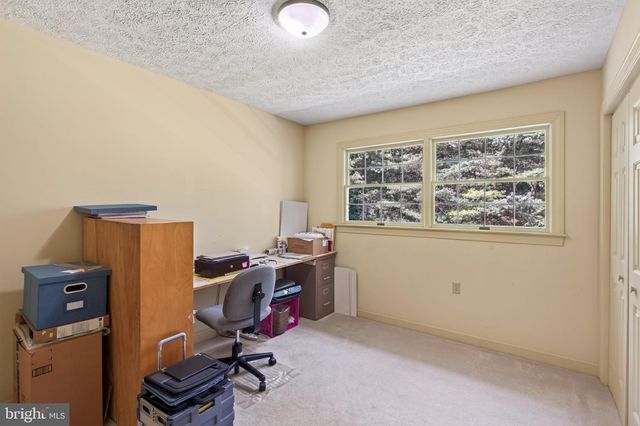102 FOREST VALLEY RD, Winchester, VA 22602
