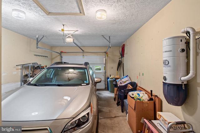 102 FOREST VALLEY RD, Winchester, VA 22602