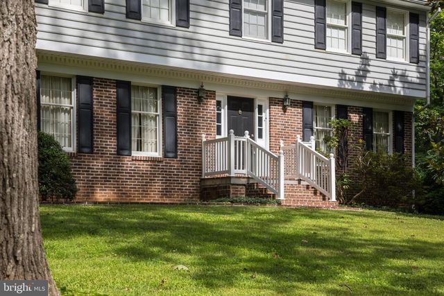 102 FOREST VALLEY RD, Winchester, VA 22602