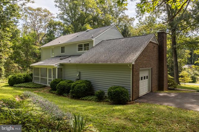 102 FOREST VALLEY RD, Winchester, VA 22602