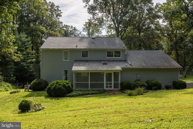 102 FOREST VALLEY RD, Winchester, VA 22602