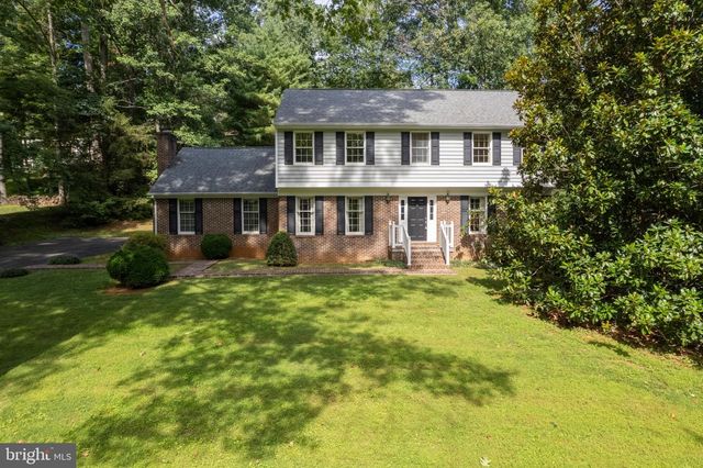 102 FOREST VALLEY RD, Winchester, VA 22602