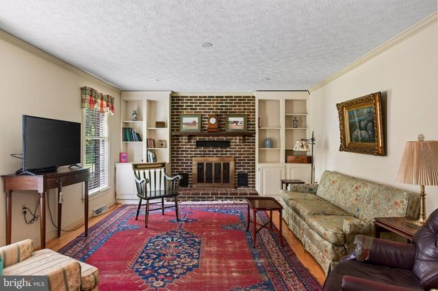 102 FOREST VALLEY RD, Winchester, VA 22602
