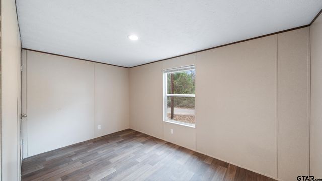 721 Queens Drive, Tool, TX 75143