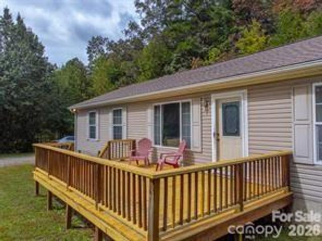 179 Fresh Water Ridge, Whittier, NC 28789