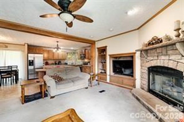 179 Fresh Water Ridge, Whittier, NC 28789