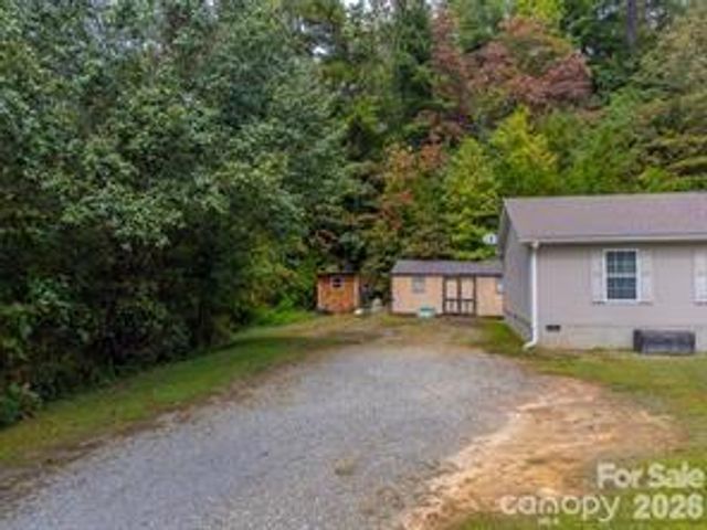 179 Fresh Water Ridge, Whittier, NC 28789