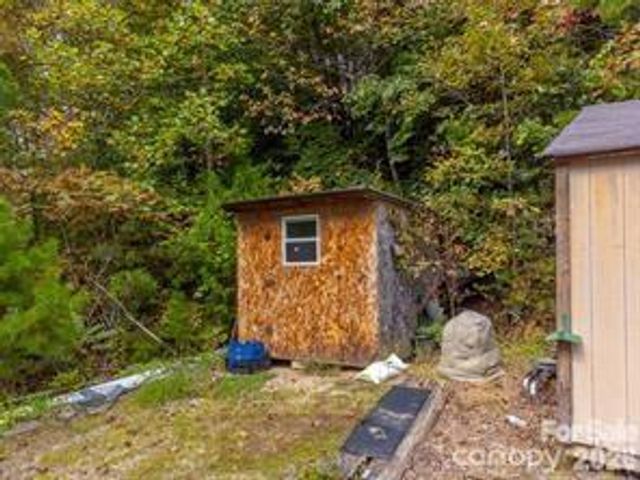 179 Fresh Water Ridge, Whittier, NC 28789