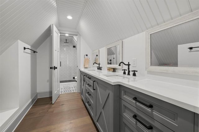 2420 14TH STREET N, St Petersburg, FL 33704