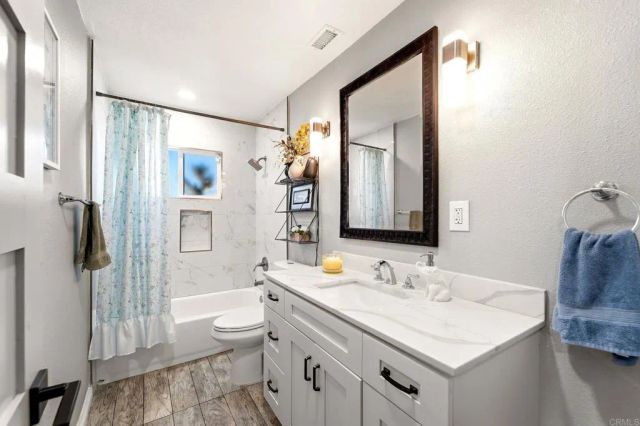 2334 E Division Street, National City, CA 91950