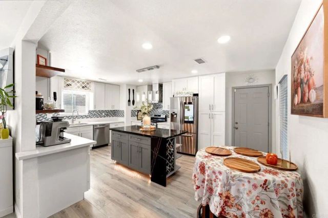 2334 E Division Street, National City, CA 91950