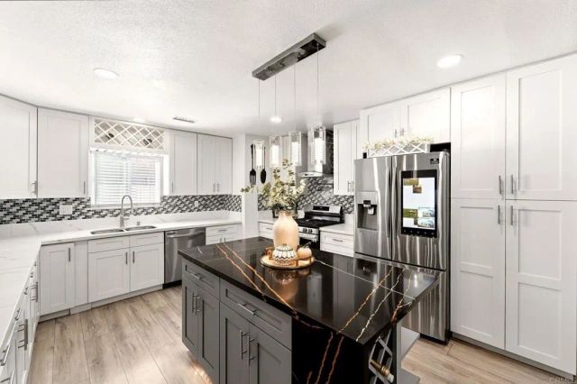 2334 E Division Street, National City, CA 91950