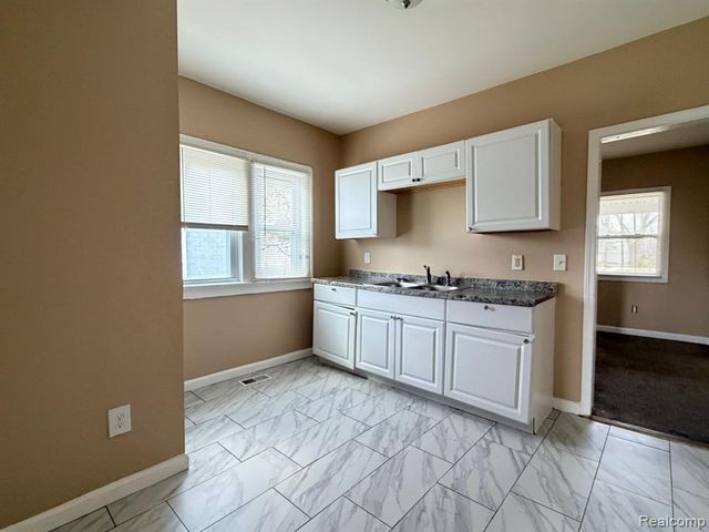 15935 Normandy Street, Detroit, MI 48238