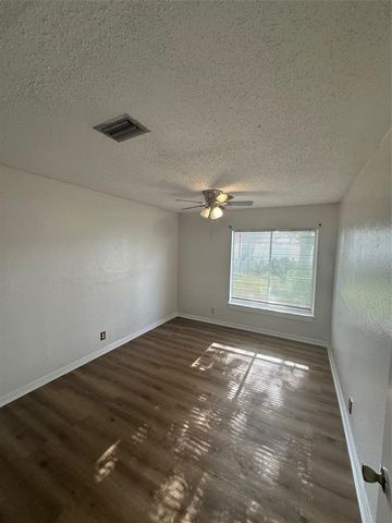 828 E FLAG LANE, Kissimmee, FL 34759