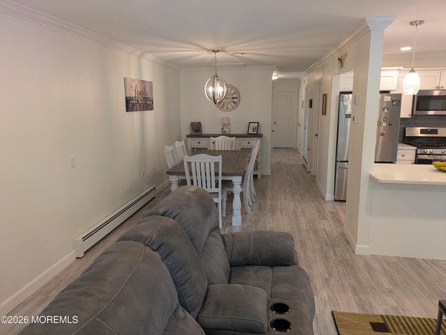 18 Maison Way, Toms River, NJ 08757