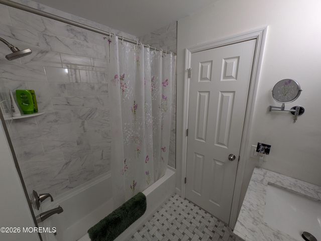 18 Maison Way, Toms River, NJ 08757