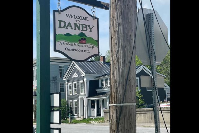 30 South Main Street, Danby, VT 05739