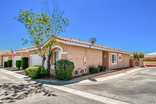 2849 Serenidad Drive, Las Vegas, NV 89123