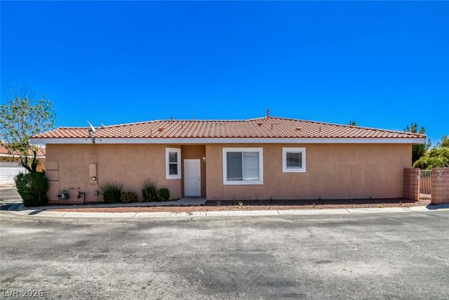 2849 Serenidad Drive, Las Vegas, NV 89123