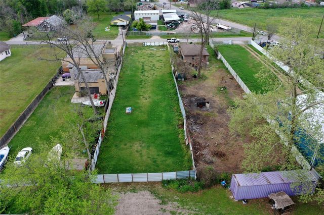 869 Wall Street, Houston, TX 77088