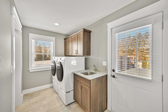 12312 W Donges Bay ROAD, Mequon, WI 53097