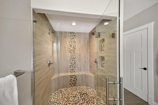 12312 W Donges Bay ROAD, Mequon, WI 53097