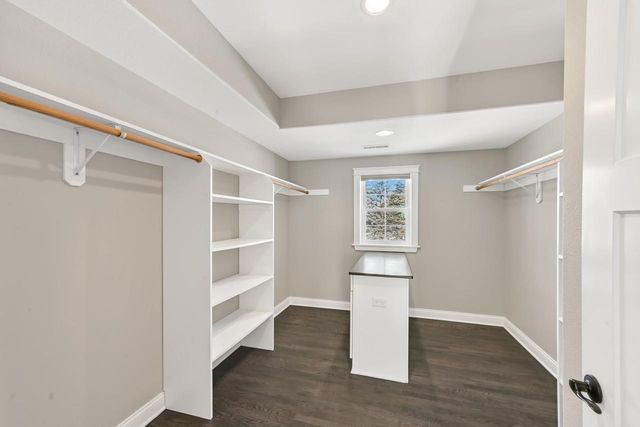 12312 W Donges Bay ROAD, Mequon, WI 53097