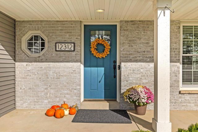 12312 W Donges Bay ROAD, Mequon, WI 53097