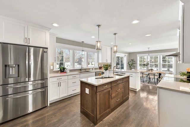 12312 W Donges Bay ROAD, Mequon, WI 53097