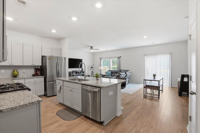 517 Spanish Wells Road, Summerville, SC 29486