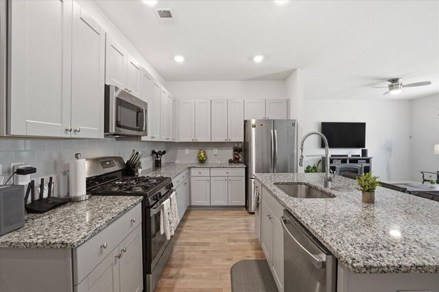 517 Spanish Wells Road, Summerville, SC 29486