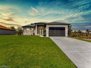 3810 17th ST SW, Lehigh Acres, FL 33976