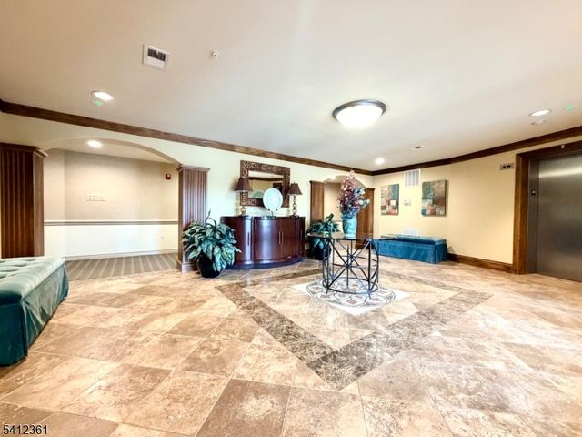 356 Victoria Drive, Bridgewater Twp., NJ 08807