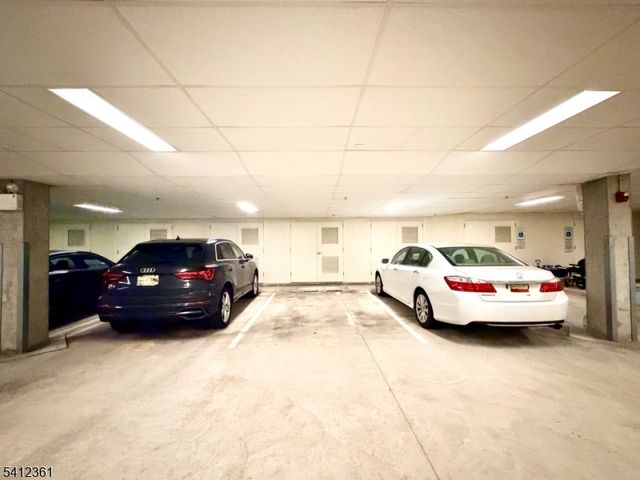 356 Victoria Drive, Bridgewater Twp., NJ 08807