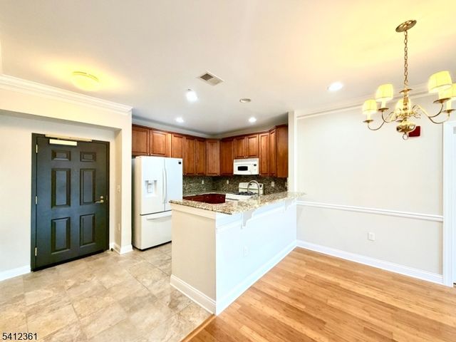 356 Victoria Drive, Bridgewater Twp., NJ 08807