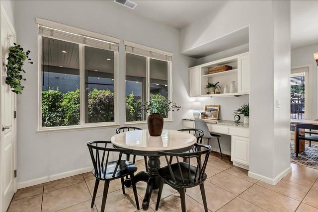 1915 N Peppertree Street, Visalia, CA 93291