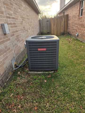 107 Kennedy Drive, Terrell, TX 75160