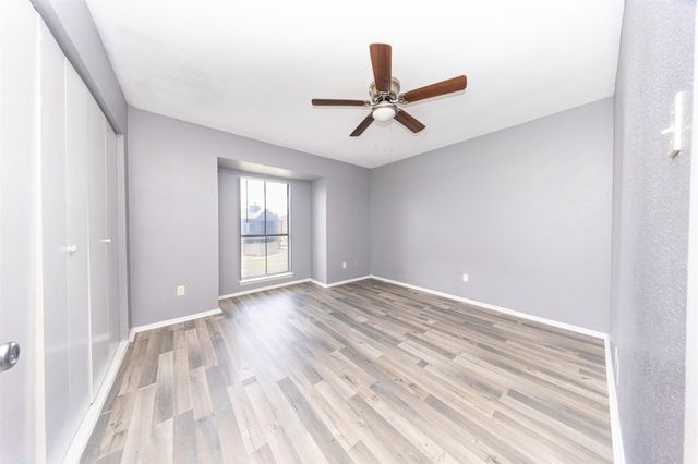 13480 S Thorntree Drive 1206, Houston, TX 77015