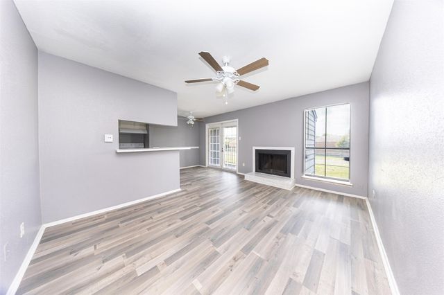 13480 S Thorntree Drive 1206, Houston, TX 77015