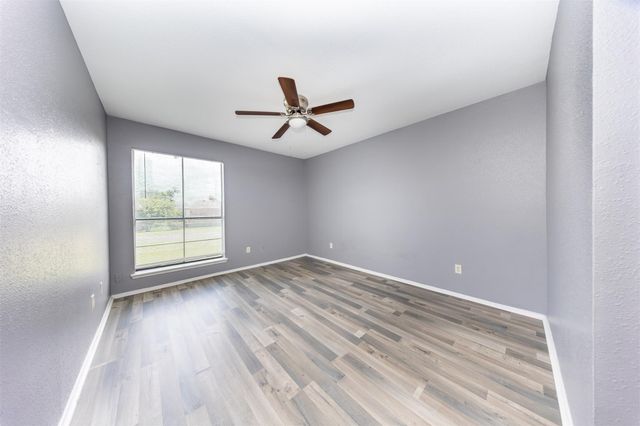 13480 S Thorntree Drive 1206, Houston, TX 77015