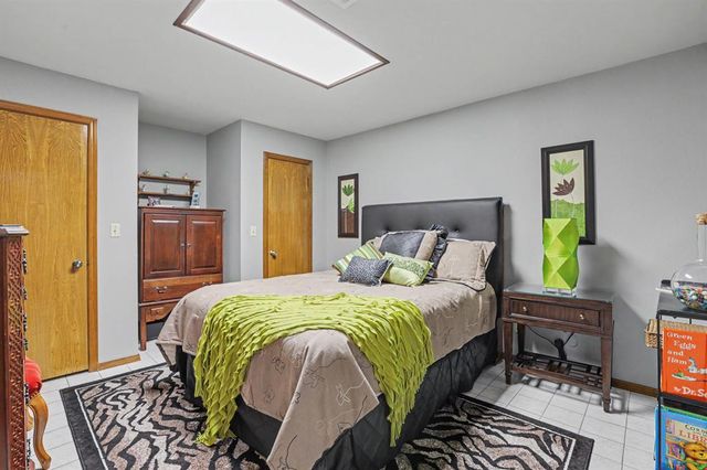 1211 E Rock Creek Road, Tuttle, OK 73089