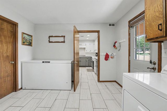 1211 E Rock Creek Road, Tuttle, OK 73089